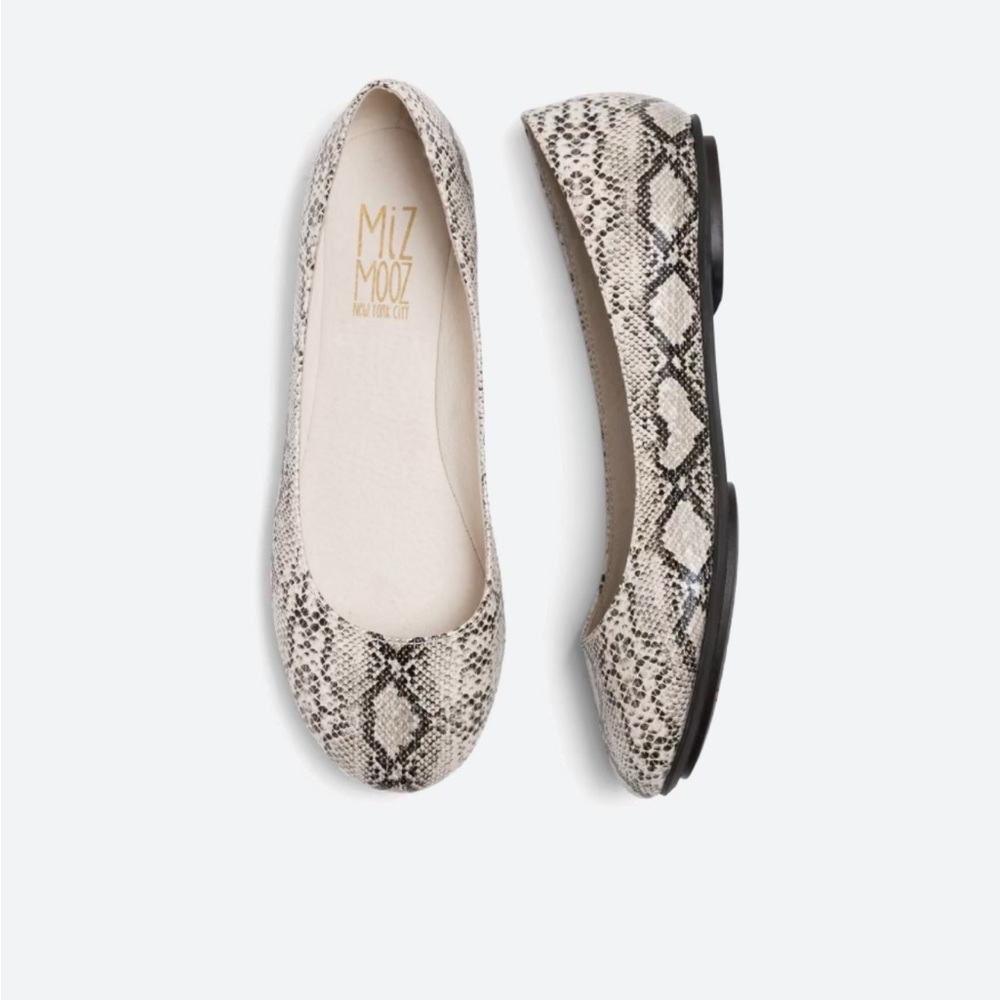 Miz Mooz, precious ballet flat.